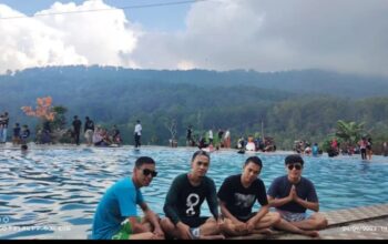 Menjemput Kabut di Balong Geulis: Menikmati “Surga” di Atas Awan Lewat Jalur Estetik