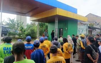 Gerakan Indonesia Asri, Kodim 0618/KB Gelar Kerja Bakti Massal di Kelurahan Gempol Sari