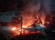 Satu Rumah Ludes Terbakar