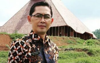 H. Agus Wahidin,SPd,.MSi : Sosok “Pamong Paripurna” dari Sumedang, Sang Kolektor Bonsai yang Mencetak Dinasti Dokter