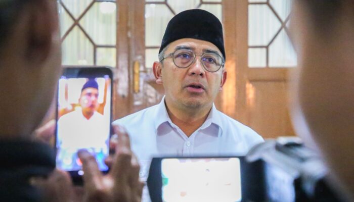 Tindak Lanjuti Keluhan Warga, Farhan Minta Proyek Galian di Kota Bandung Segera Dirapikan Jelang Lebaran