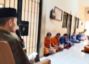 Ramadhan di Rutan Mapolres Tasikmalaya: Dari Tadarus Hingga Isak Tangis Penyesalan Tahanan
