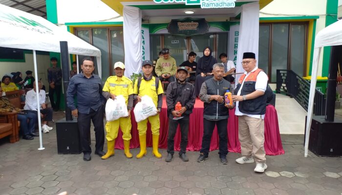 Belanja Sambil Sedekah di Bazar Baznas Sumedang, Opang pun Kebagian Ganti Oli Gratis