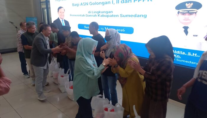 130 ASN Golongan I, II, dan PPPK Sumedang Terima Paket Sembako dari PT Taspen