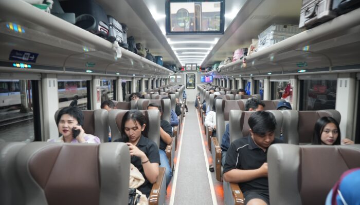 Geliat Mudik Mulai Terasa, Puluhan Ribu Pelanggan KA Berangkat dari Wilayah Daop 2 Bandung