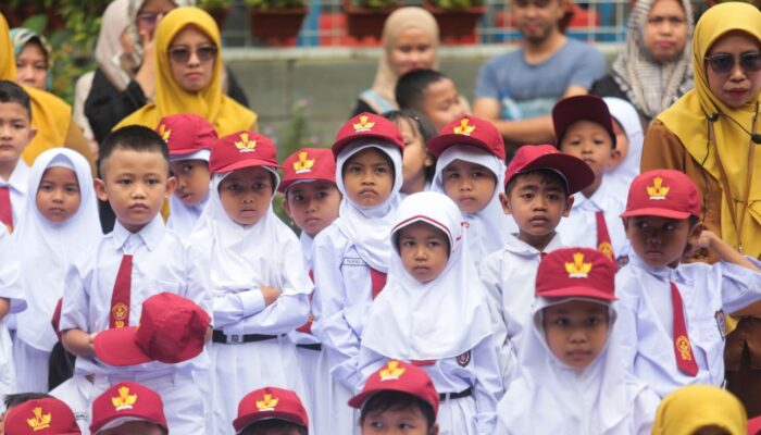 Momen Hangat Halal Bihalal dan Pulihkan Semangat Belajar di SDN 121 Caringin Holis