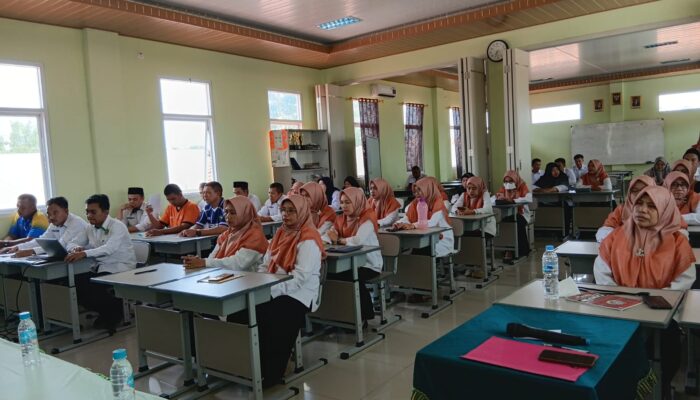 Kakanwil Kemenag Jabar: Guru Adalah Agen Perubahan dan Pendakwah