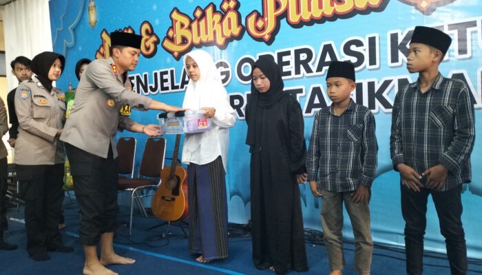 Bukber dengan 300 Anak Yatim Sebelum Operasi Ketupat 2026