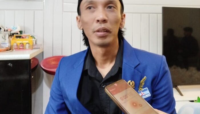 Militansi Sang Penjaga Amanah: Dede Mulyadi, Suara Tunggal Demokrat yang Menggema di Parlemen Sumedang