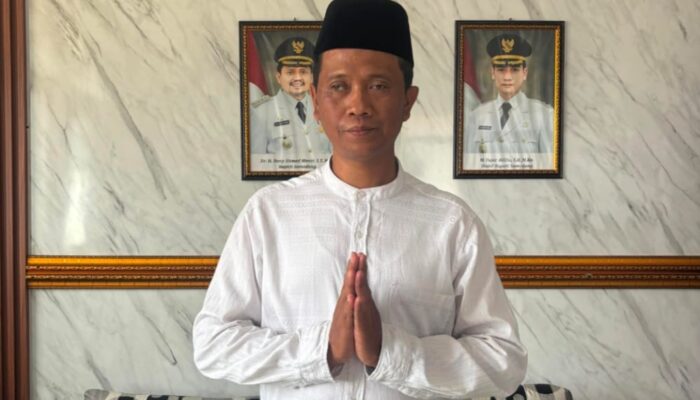 Camat Buahdua, Kiki Hakiki: Membasuh Jiwa, Merajut Silaturahmi di Hari yang Fitri