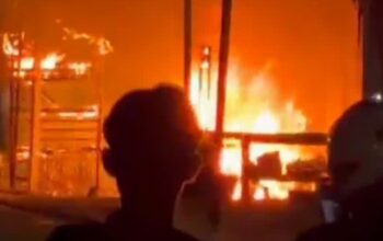 Kebakaran Hanguskan Sejumlah Ruko di Dekat Kantor Desa Bongkok, Paseh