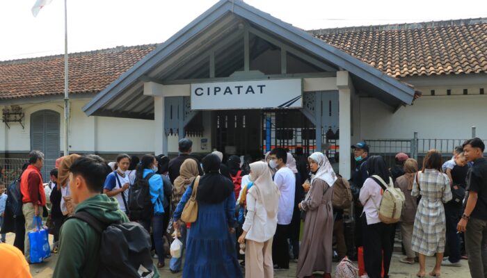 Kuswardojo: Ini 7 Stasiun Tersibuk di Wilayah Daop 2 Bandung Selama Angkutan Lebaran 2026