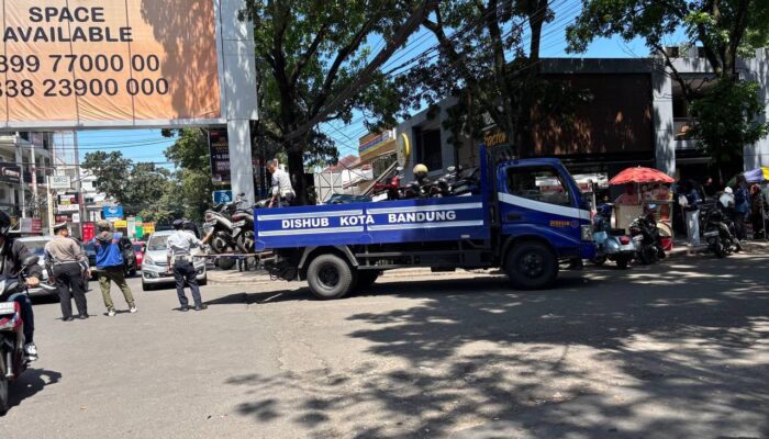 Wali Kota Bandung Instruksikan Dishub dan Satpol PP Tindak Tegas Parkir Liar