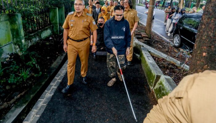 Wali Kota Bandung: Tak Ada Lagi Toleransi bagi PKL di Atas Trotoar