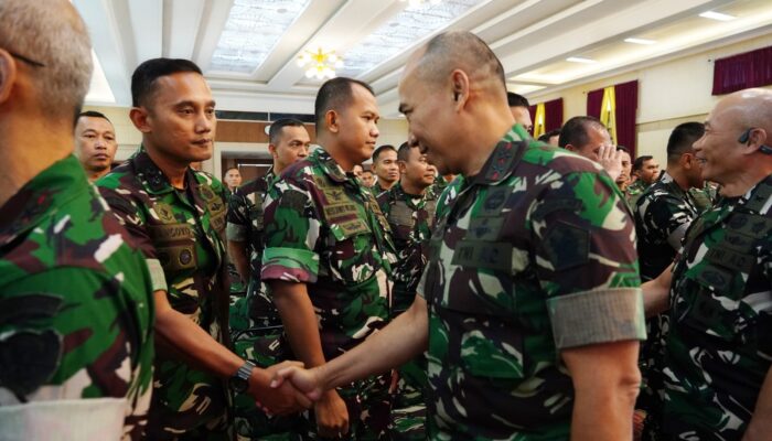 Hadiri Pengarahan Wakasad, Wadan Kodiklatad Perkuat Sinergi Perkuat Sinergi Peningkatan Kualitas Pemimpin TNI AD
