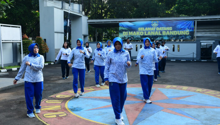Bangun Kekompakan, Keluarga Besar Lanal Bandung Semarakkan Olahraga Bersama di Mako
