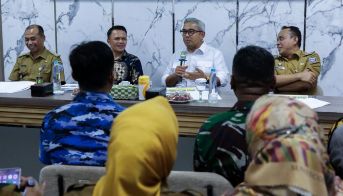 Antisipasi Kebakaran dan Pohon Tumbang, Wali Kota Bandung Pantau Kesiapan Warga Dungus Cariang