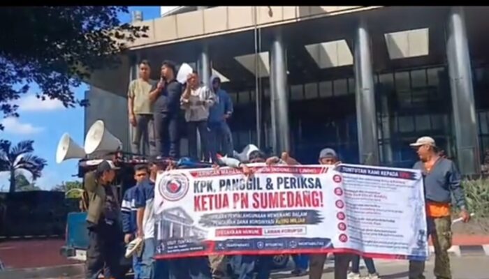 Skandal Rp190 Miliar Tol Cisumdawu: Mahasiswa Geruduk KPK, Desak Pimpinan PN Sumedang Diperiksa
