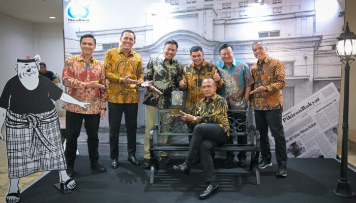 Puncak HUT ke-60 Pikiran Rakyat, Irjen Pol. Rudi Setiawan Raih Penghargaan Bergengsi