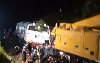 Jalur KA Maswati-Sasaksaat Longsor, KAI Pastikan Penumpang KA Ciremai Selamat