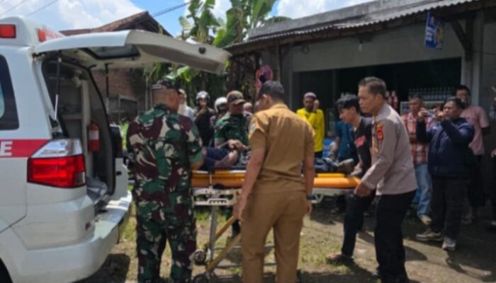 Aksi Heroik Polsek Cibatu dan Warga: Selamatkan Nyawa Pria yang Tersangkut di Kabel Listrik Tegangan Tinggi