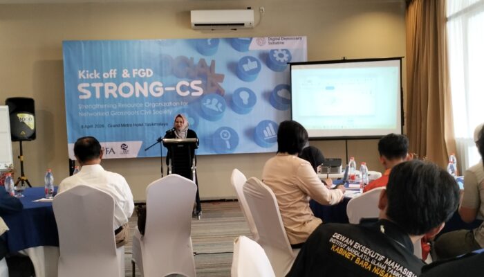 REDEF Latih Komunitas Melek Dunia Digital