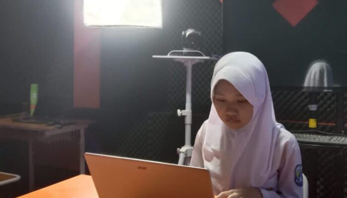 Kado Literasi di Ambang Hari Jadi: SMPN 1 Conggeang Melaju ke Panggung Kabupaten
