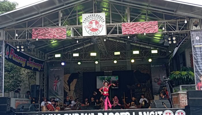 Satu Dekade Dapur Pangbarep: Meluncurkan “Barepan”, Saat Penari Memegang Kendali Musik