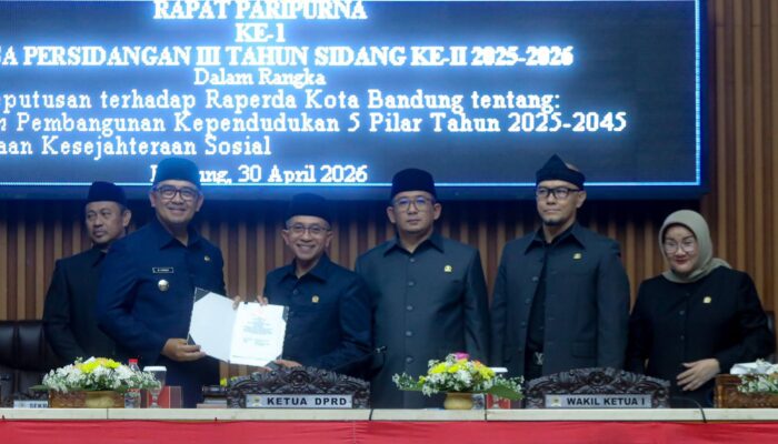 Paripurna DPRD Kota Bandung: Perda Kesejahteraan Sosial dan Kependudukan Resmi Disepakati