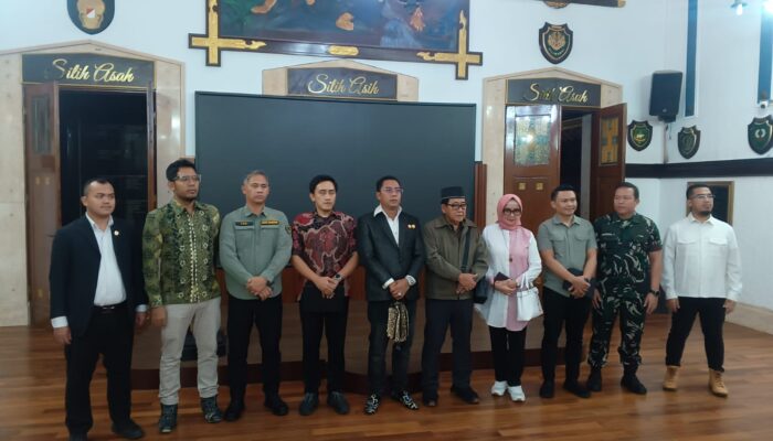 Sambut HUT ke-80 Kodam III/Siliwangi, Mahakarya Lukis Bulu Maestro Dunia Bakal Dilelang untuk Amal