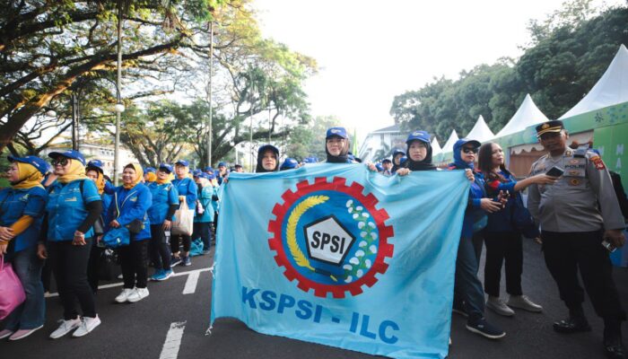 Ratusan Buruh dan Pemkot Bandung Perkuat Sinergi di Balai Kota