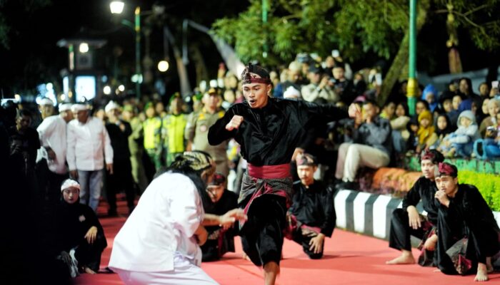 Kirab Budaya Tatar Sunda Mampir di Garut
