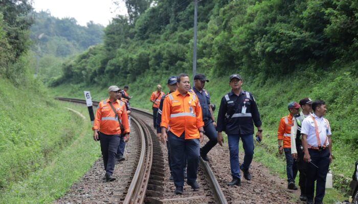 Jamin Keamanan Penumpang, Manajemen KAI Daop 2 Bandung Sisir Jalur Rel hingga Persinyalan