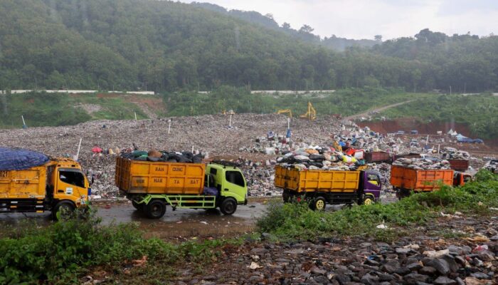Kuota Sampah ke Sarimukti Dipangkas, Pemkot Bandung Percepat Pengolahan di Tingkat RW