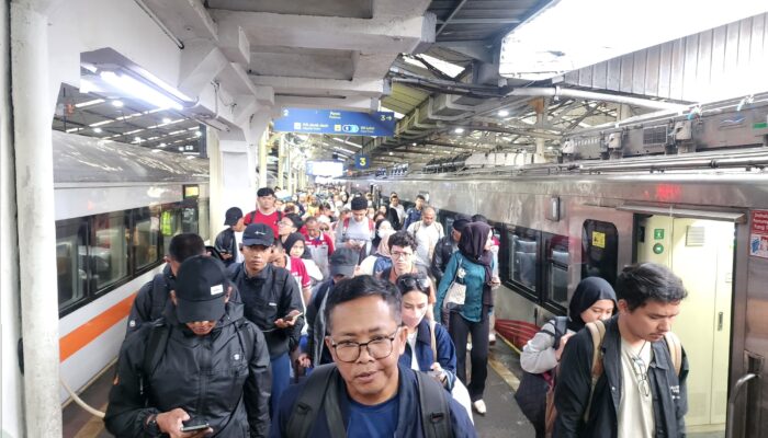 Kepercayaan Publik Meningkat, 1,7 Juta Orang Gunakan Jasa KA dari Daop 2 Bandung