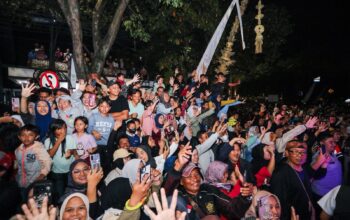 Lautan Manusia di Jantung Kota Kembang, Kirab Milangkala Tatar Sunda Bius Ribuan Pasang Mata