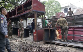 Pemkot Bandung Siapkan Program Relokasi dan Edukasi untuk PKL Cicadas