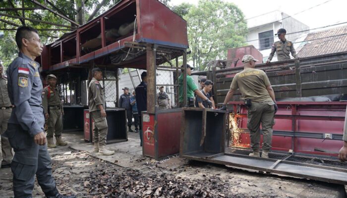 Pemkot Bandung Siapkan Program Relokasi dan Edukasi untuk PKL Cicadas