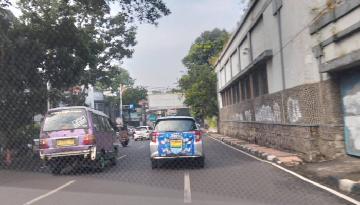 Bobotoh Luar Daerah Mulai Serbu Bandung, Juru Parkir Prediksi Kemacetan Total hingga Besok