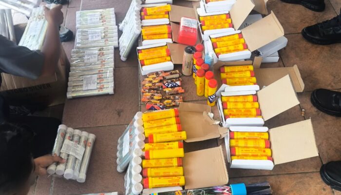 Ratusan Flare dan Petasan Disita Petugas dalam Sweeping Gabungan di Stadion GBLA