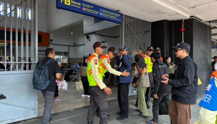 Konvoi Juara Persib Berpotensi Macet, Daop 2 Bandung Minta Pelanggan KA Antisipasi Waktu Boarding