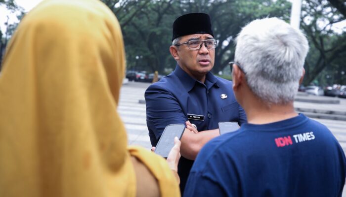 Ogah Lihat Camat-Lurah Duduk Manis, Farhan Minta Penguasa Wilayah di Bandung Jaga Wajah Pemerintah