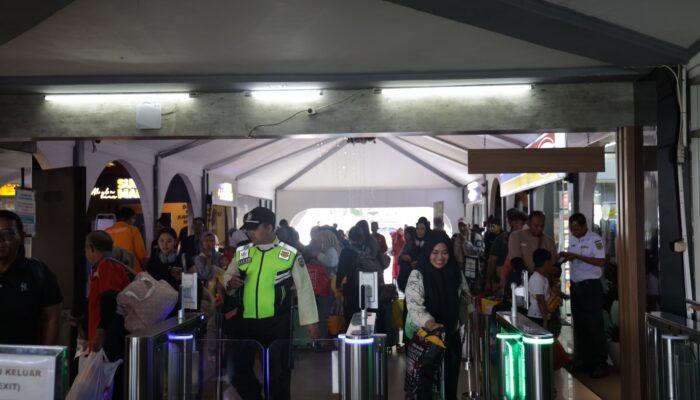 Animo Mudik Tinggi, Puluhan Ribu Tiket KA di Daop 2 Bandung Ludes Terjual
