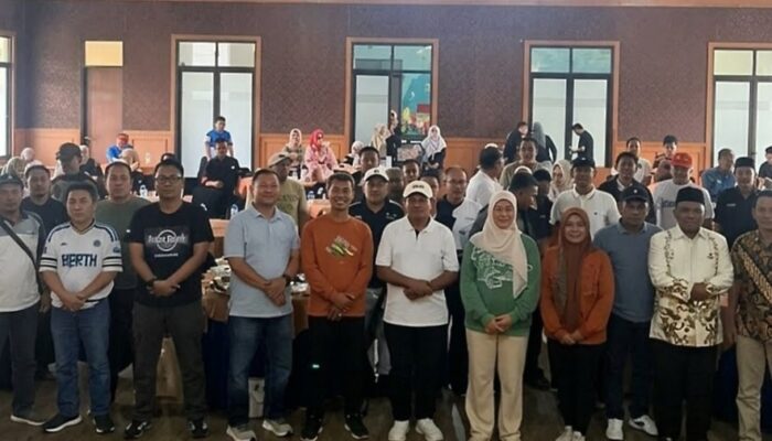 Melepas Dua Putra Terbaik Sumedang: Air Mata dan Dedikasi di Penghujung Masa Bakti