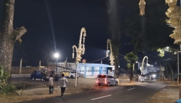 Warga Salawu Ngelus Dada, Kirab Mahkota Binokasih di Kampung Naga Mendadak Batal