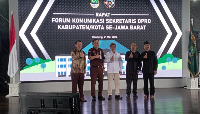 Buka Forum Komunikasi di Rooftop, Buky Wibawa Ingatkan Sekwan Jangan Biarkan Kepala Daerah ‘Menari Tanpa Tabuhan’