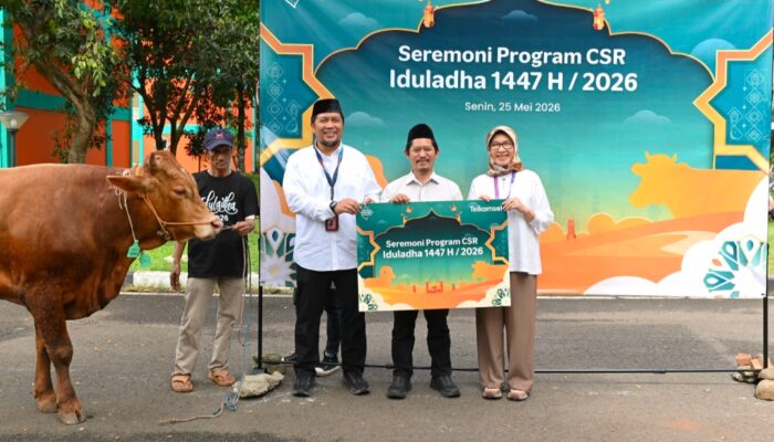 Perluas Manfaat bagi Masyarakat di Jabotabek Jabar melalui Semangat Kebersamaan, Telkomsel Salurkan Hewan Kurban Iduladha 1447 H