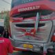 Seruduk Bus yang Sedang Turunkan Penumpang di Pantura Sukra, Kaki Sopir Truk Patah