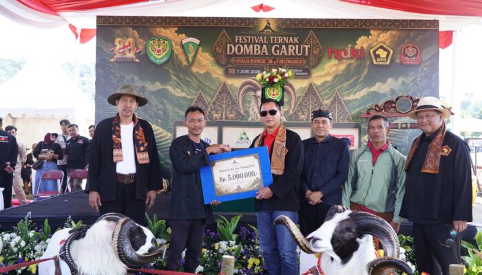 Ribuan Pengunjung Padati Festival Domba Garut Piala Pangdam III/Siliwangi di Cimahi