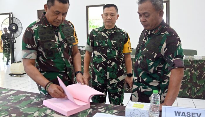 Dankodiklatad Buka Latposko I Diklapa di Pussenif, Gembleng Perwira